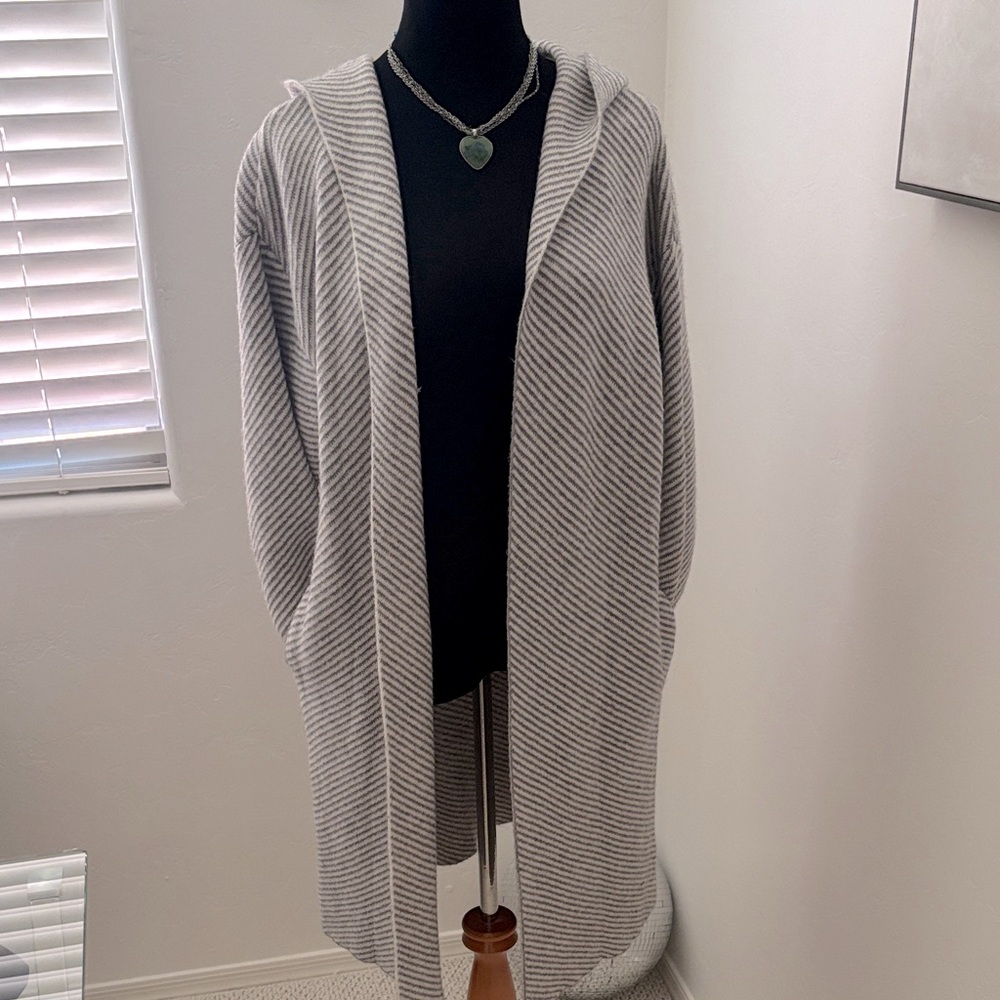 Pink Lily oversized Gray Striped Hooded Cardigan with pockets. 
XS